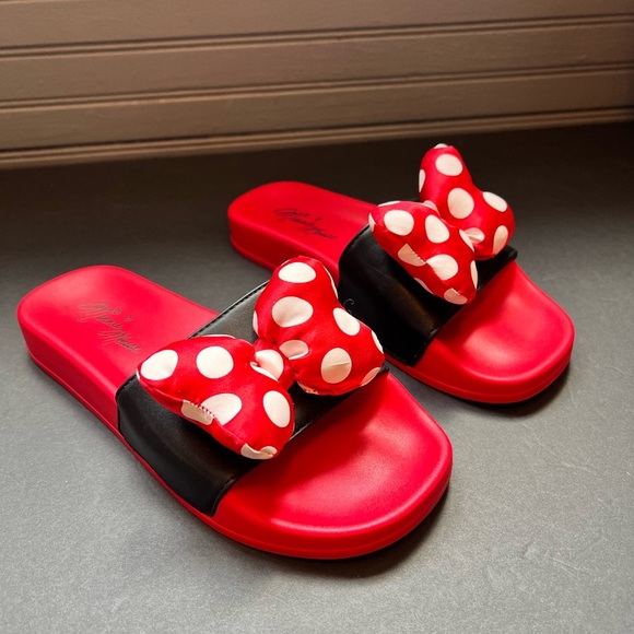 Minnie Mouse Slides With Red & White Polka Dot Bows preowned  measure Women S 6 - Picture 1 of 6